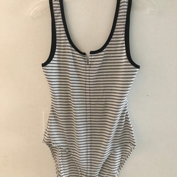 3/$25 // H&M Striped Bodysuit - Picture 2 of 2